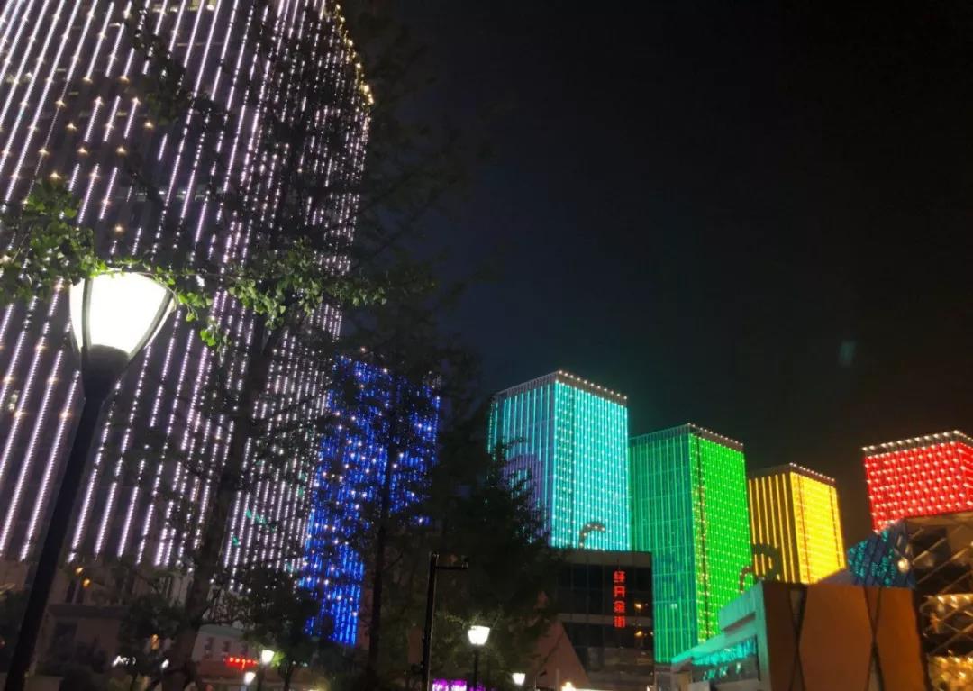 商业楼体亮化