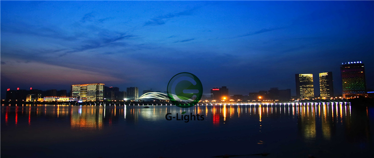 LED线条灯